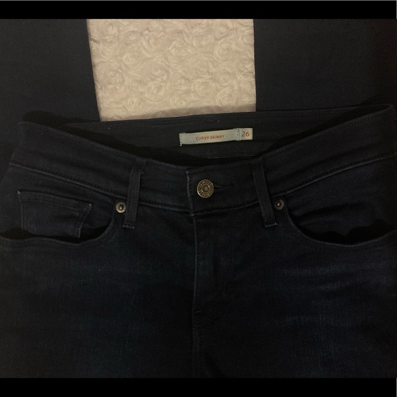 Levi’s Dark Indigo Jeans - Picture 2 of 4